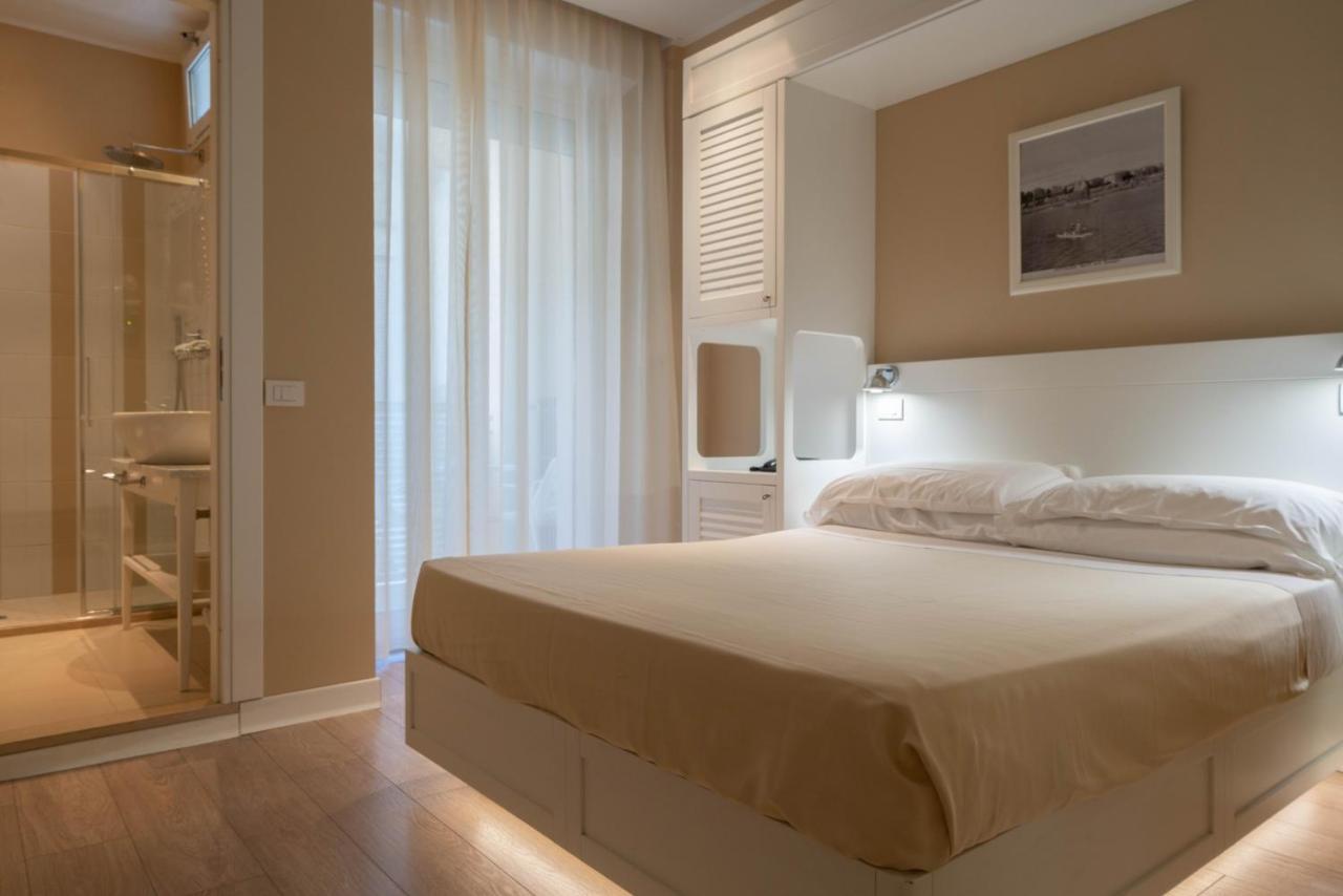 Hotel Bristol Католика Екстериор снимка