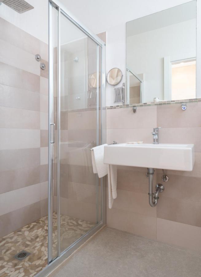 Hotel Bristol Католика Екстериор снимка