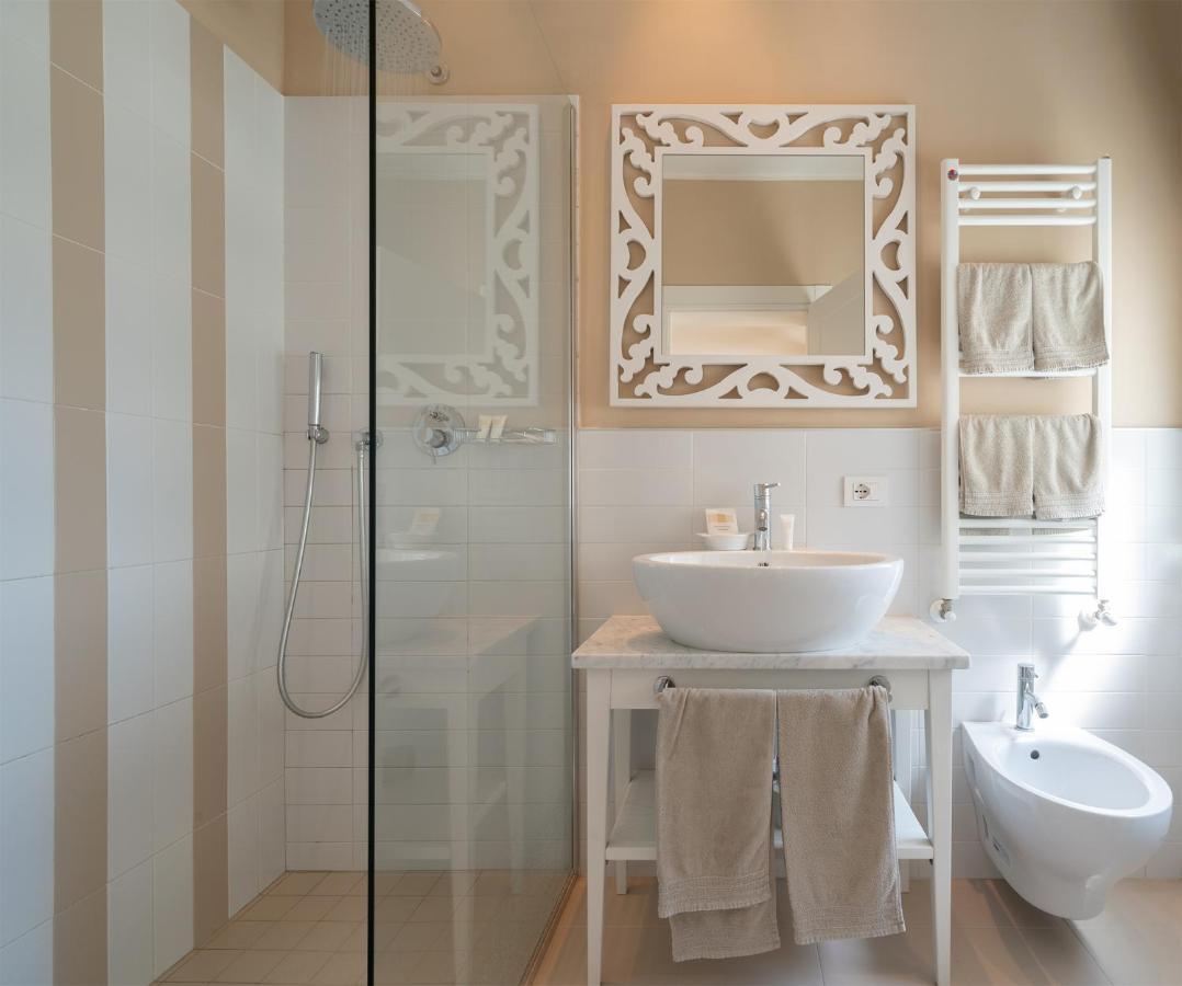 Hotel Bristol Католика Екстериор снимка