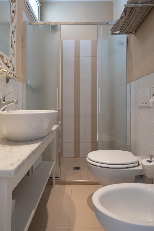 Hotel Bristol Католика Екстериор снимка